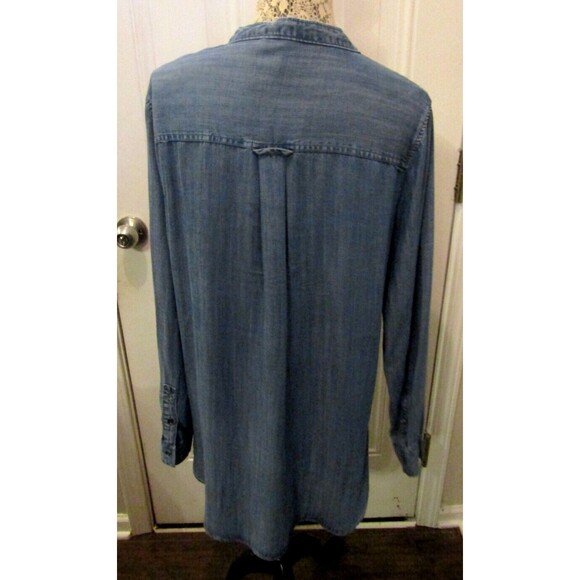 Velvet Heart Shirt NWT Blue Denim Blouse Button Front Womens Size L - Picture 4 of 7